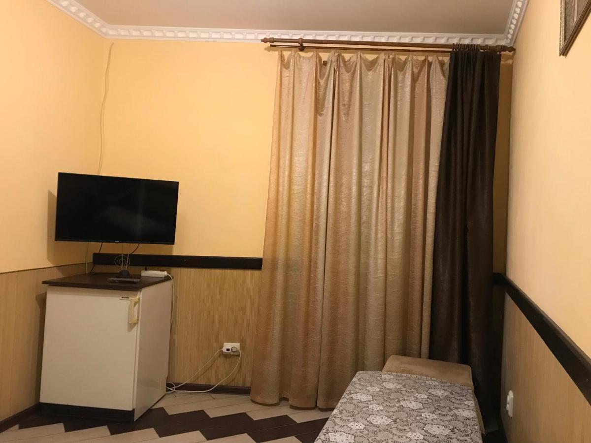 Львів Центр Міста Apartment In The Center Of Lviv Поруч Громадська Парковка Εξωτερικό φωτογραφία